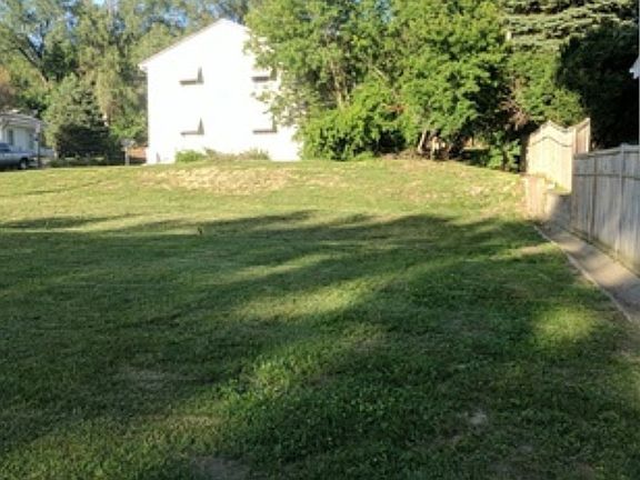 5th image of 3702 Pierce Pl
