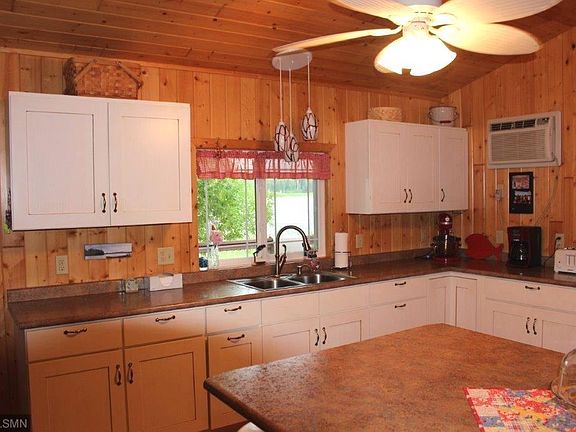 4th image of 24365 Fairwood Ln