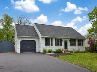 56 Hayloft Rd, Denver, PA 17517