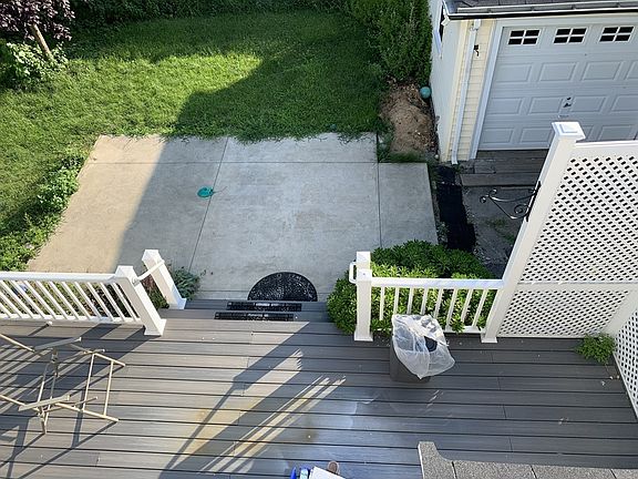 3rd image of 33 Cummings Ave