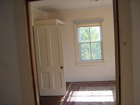 Large Bedroom
