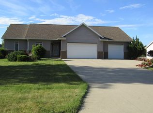 2235 Oakwood Rd, Fort Dodge, IA 50501