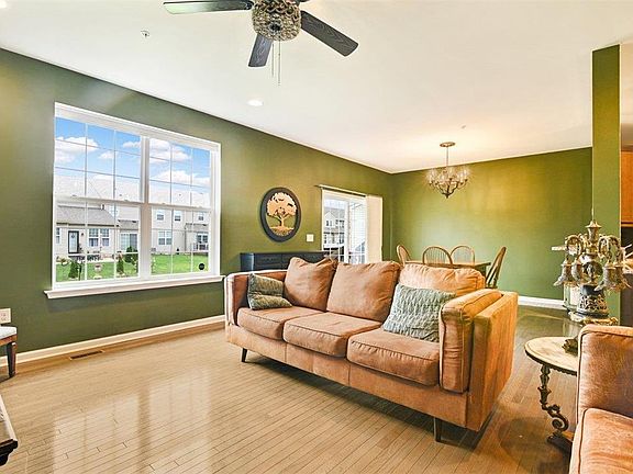 5th image of 4492 Cottonwood Dr
