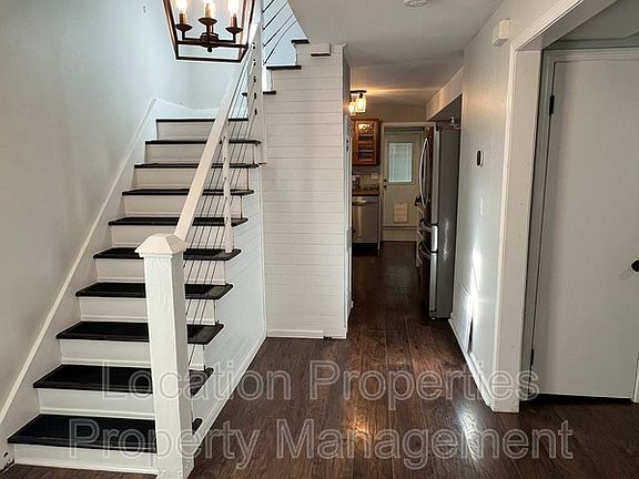 5th image of 1935 Barker Ave