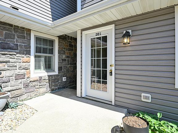 2nd image of 208 Potter ROAD #201
