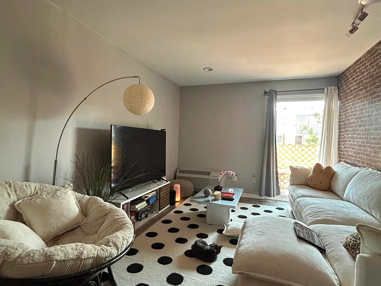 Harbor View Condos — Photo 1