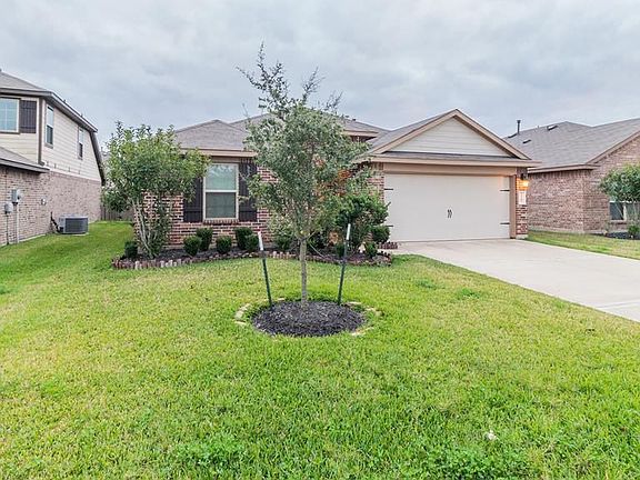 3rd image of 29207 Jacobs River Dr