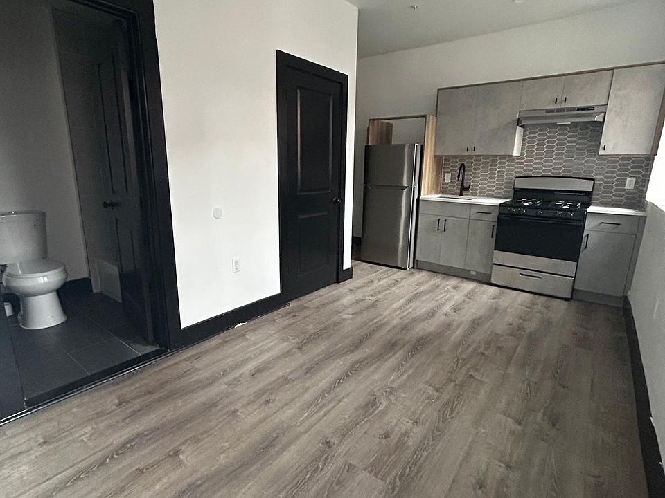 2nd image of 11 Thomas St #1