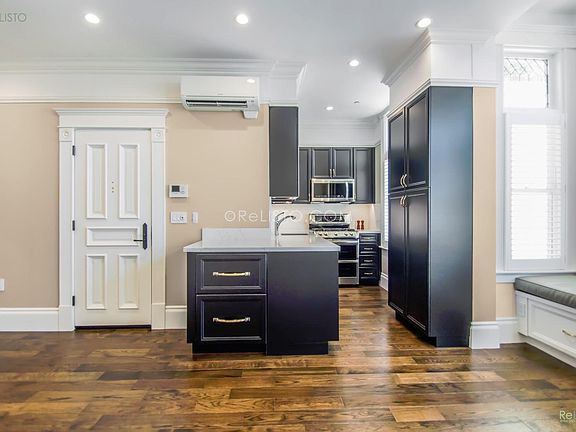 3rd image of 2041 Pierce St APT 2