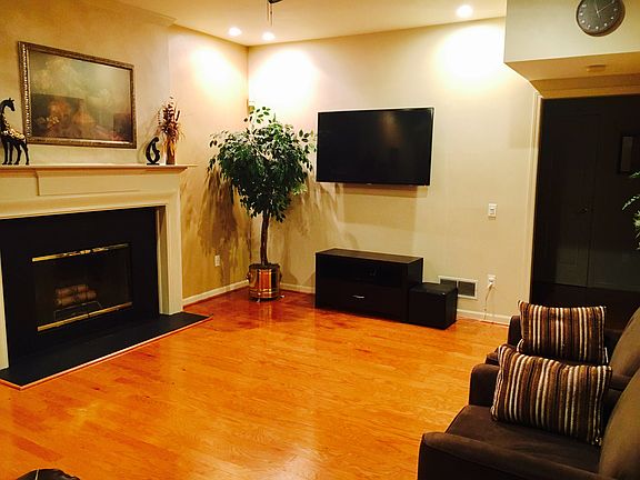 3rd image of 2406 Patrick Ln