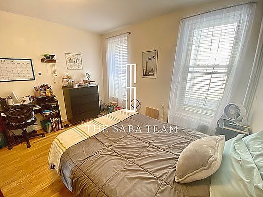 1st image of 133 17th St #3R