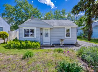 834 35th St SW, Wyoming, MI 49509