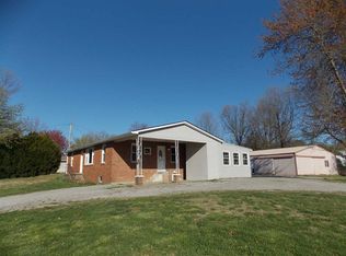 1530 Crestview Dr, Madisonville, KY 42431