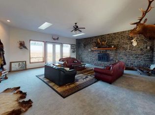 301 Red Tail Rd, Yakima, WA 98908