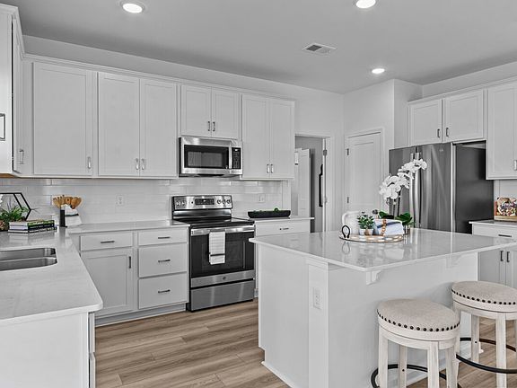 3rd image of 364 Kessel St Lot 118