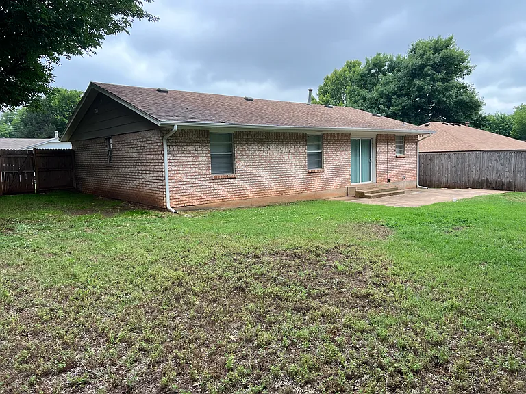 513 Redwood Dr — Photo 20