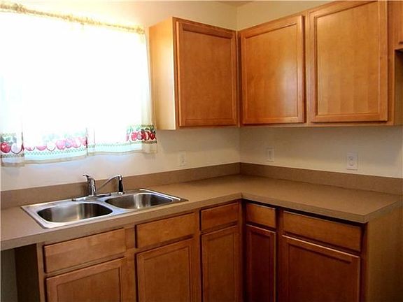3rd image of 2839 Ballyvaughn Dr