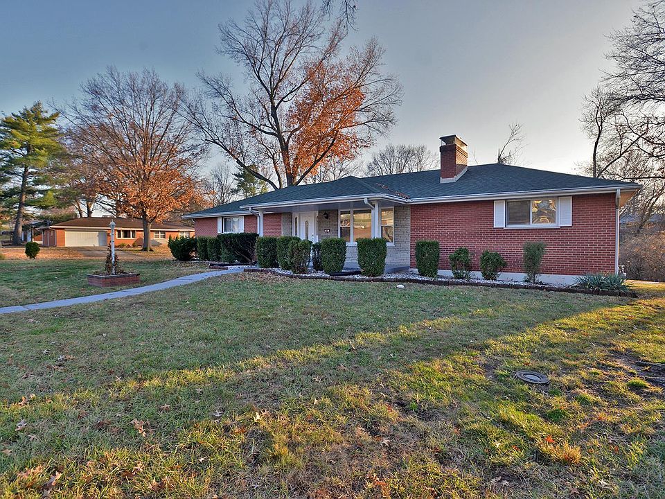 1st image of 800 Camborne Dr
