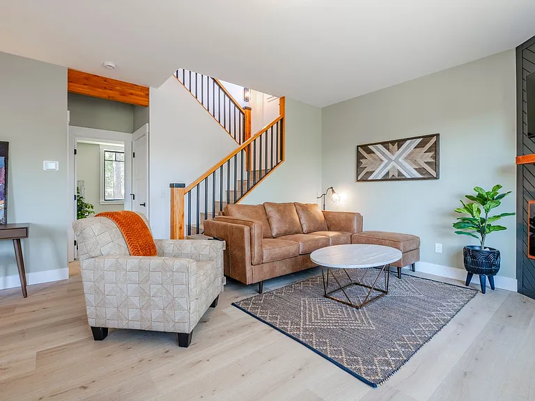 137 Alpha Rd — Photo 12