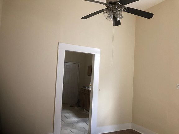 5th image of 2118 Valmont St