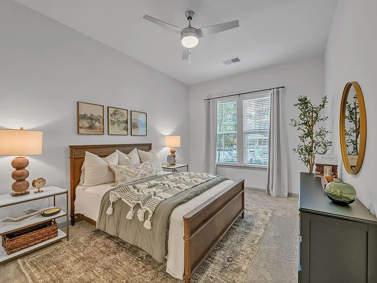 District 757 Apartments — Photo 27