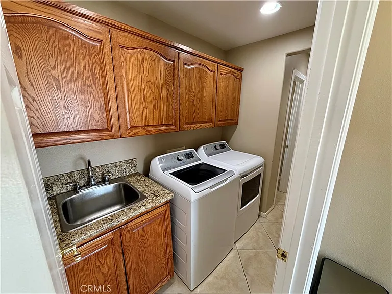 9725 Susan Ave — Photo 12