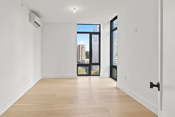 Sold by Compass | media 10