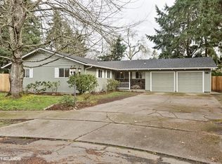 2045 Ridgeway Dr, Eugene, OR 97401