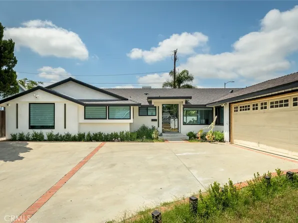 16964 Knapp St, North Hills, CA 91343