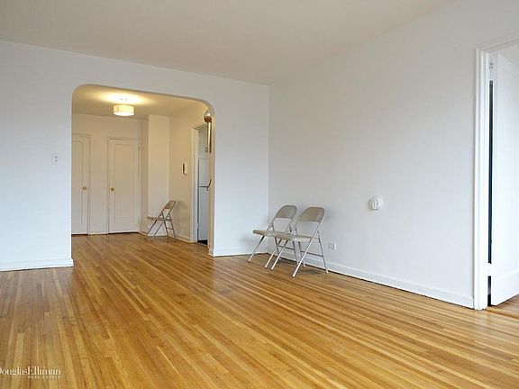 4th image of 7610 34th Ave APT 6O