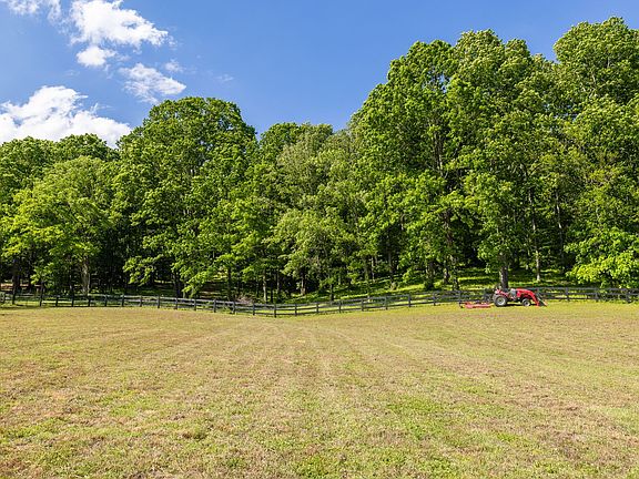 63rd image of 1496 Coleman Rd