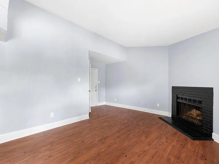 7200 T C Jester Blvd #1004 — Photo 4