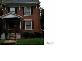 5843 Romaine Pl, Saint Louis, MO 63112