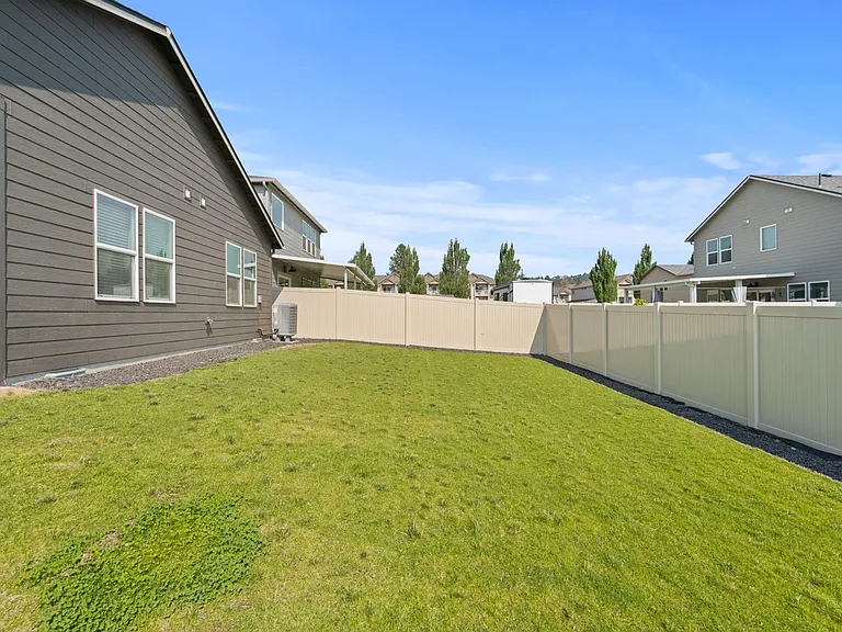5507 W Georgetown Ln — Photo 21