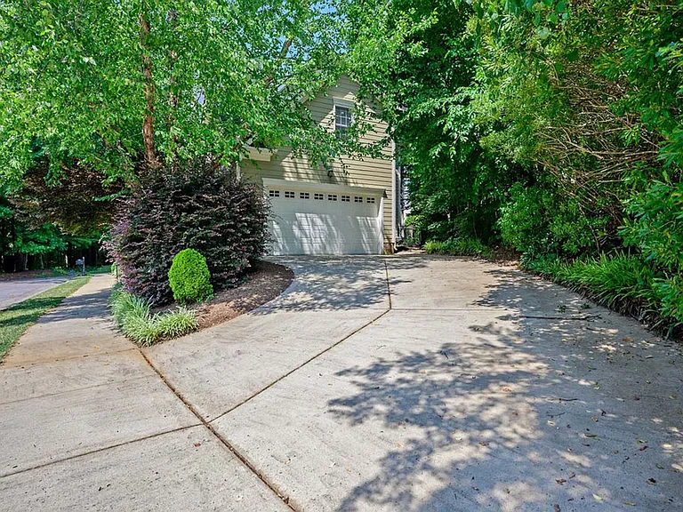 8333 Wheatstone Ln — Photo 4