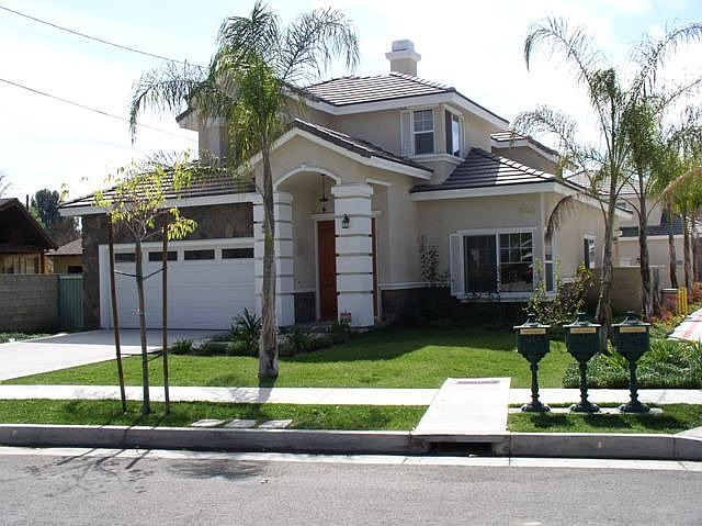 1st image of 8736 Greenwood Ave