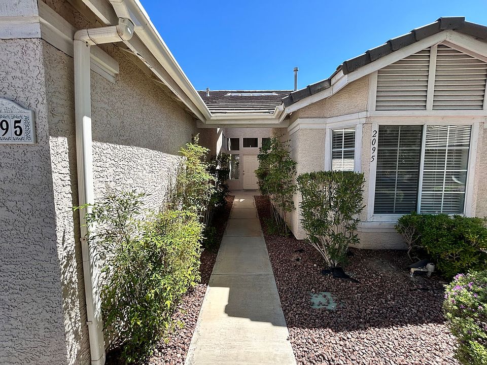 2nd image of 2095 Angel Falls Dr