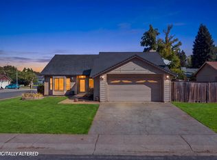 2512 Dewberry Dr, Redding, CA 96003