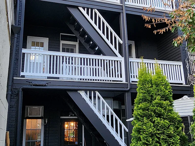 100 Main St #2B — Photo 2