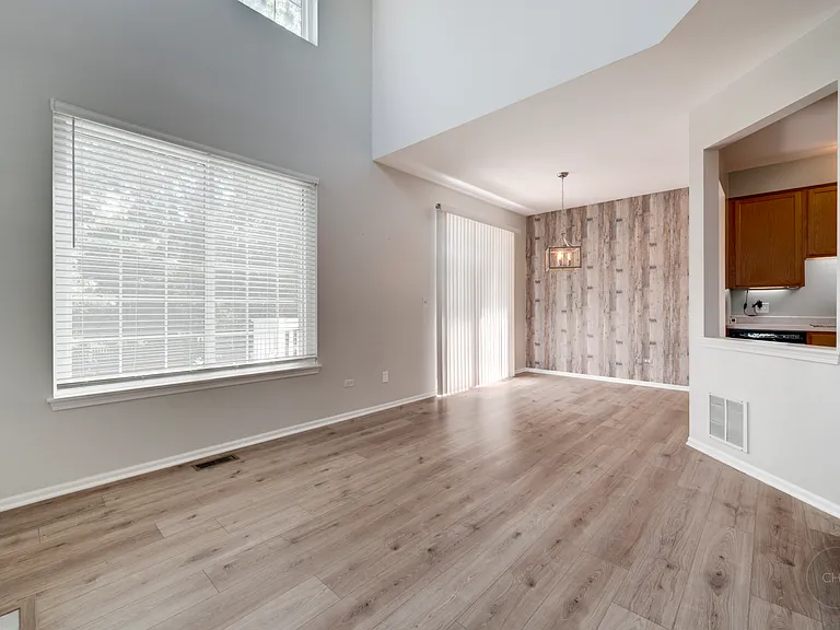 2835 White Thorn Cir — Photo 15
