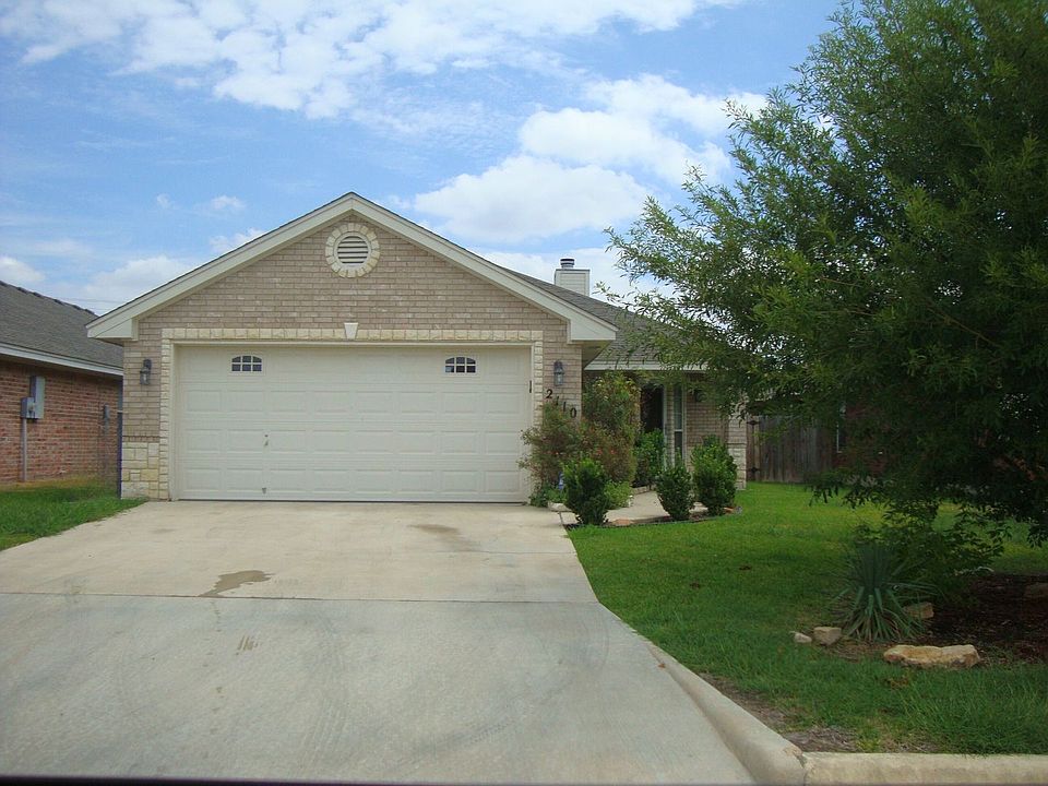 1st image of 2110 Flagstaff Dr