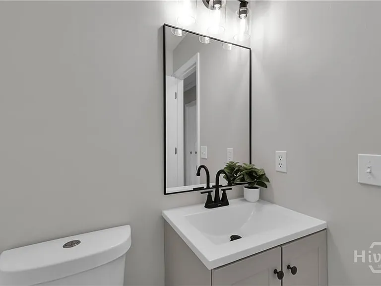 105 Crossover Ln — Photo 18