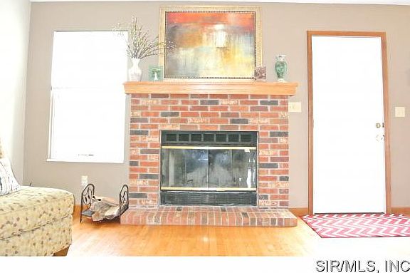 4th image of 7037 W Main St