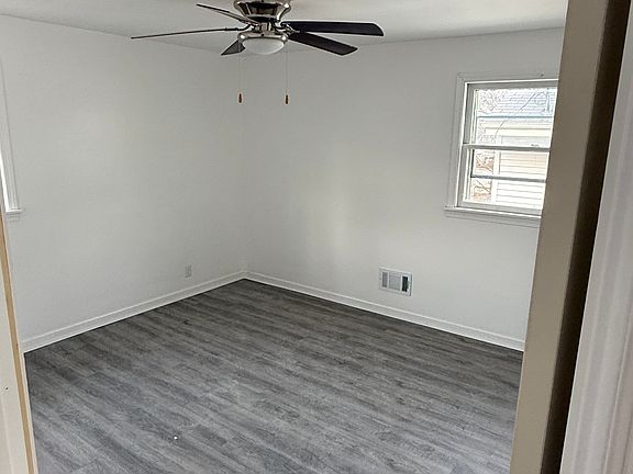 4th image of 6514 W Carmen Ave #2
