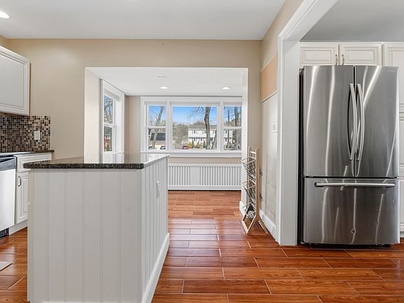 4th image of 9 2nd St