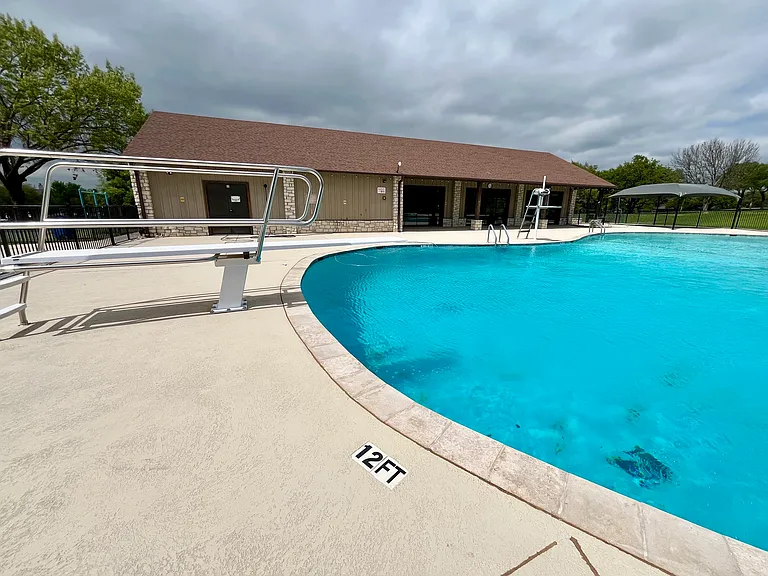 6415 Circo Dr — Photo 26