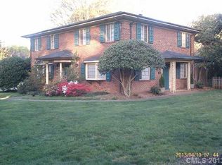 2136 Providence Rd, Charlotte, NC 28211