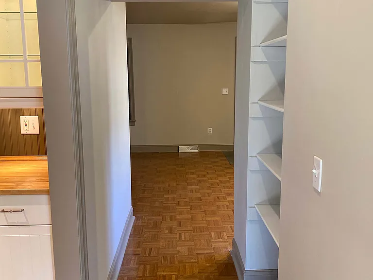 1233 Filson St #1 — Photo 7