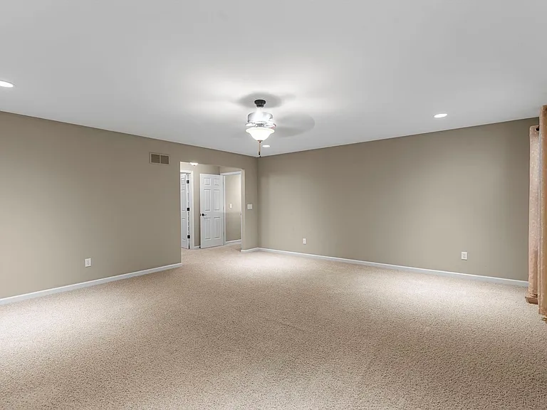 615 Derby Way Dr — Photo 46