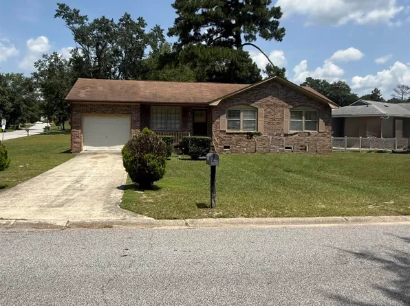 2712 Padgett Rd, Hopkins, SC 29061
